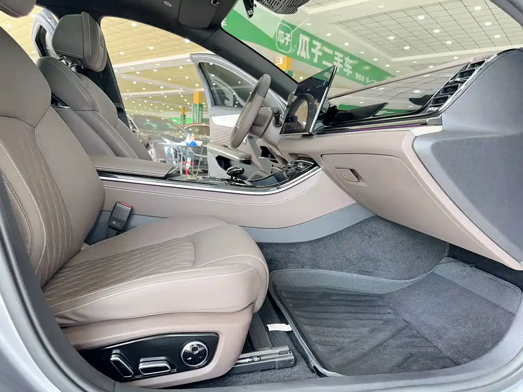 BYD Han — миниатюра 10