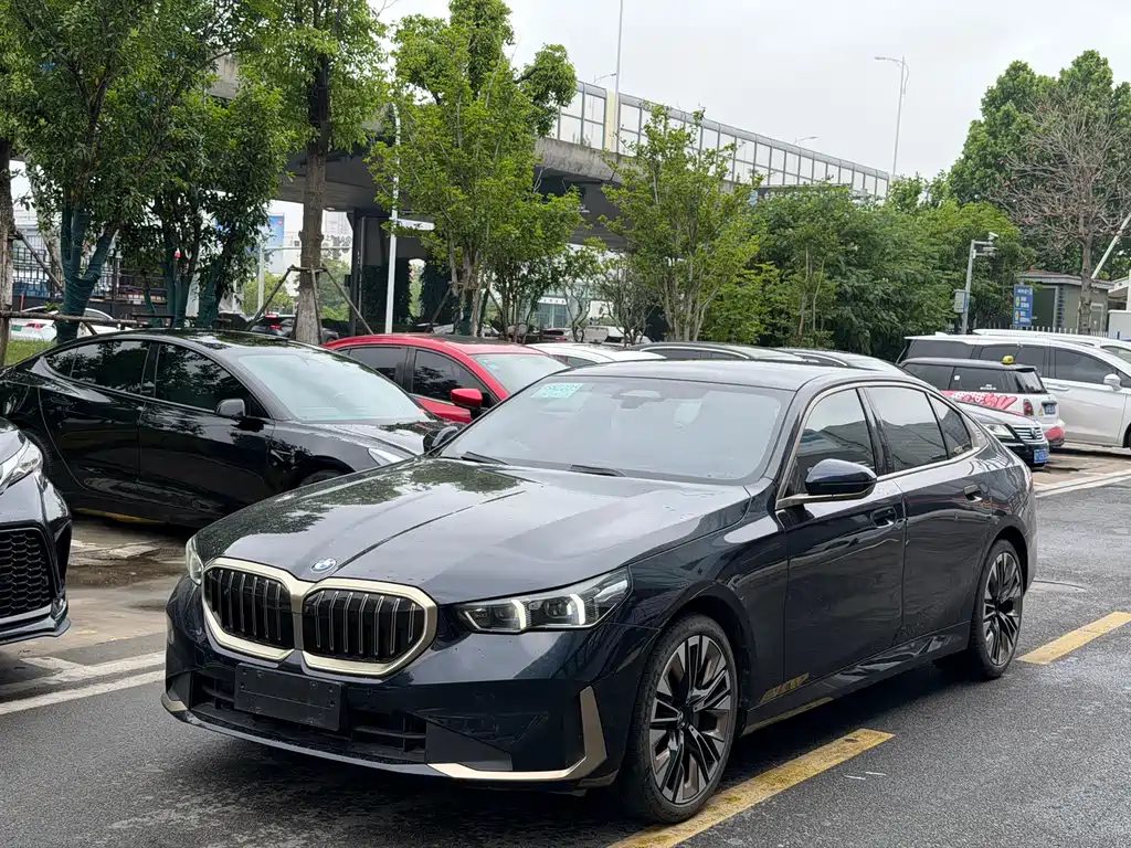 BMW 5 Series 2024