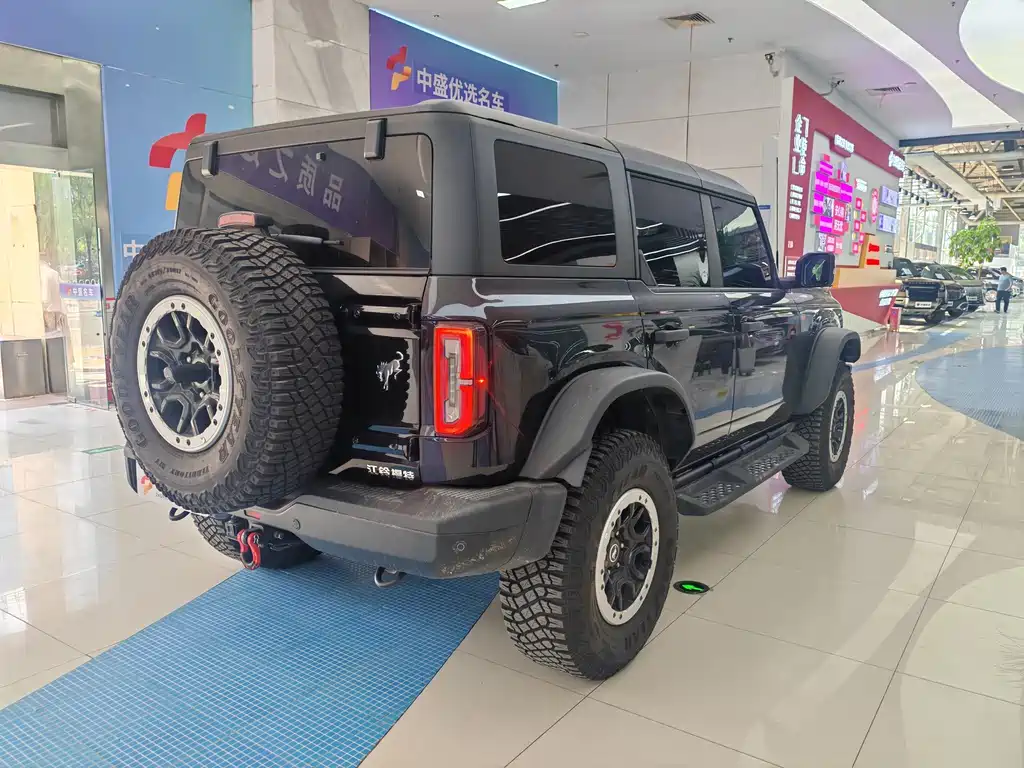 Ford Bronco — миниатюра 4