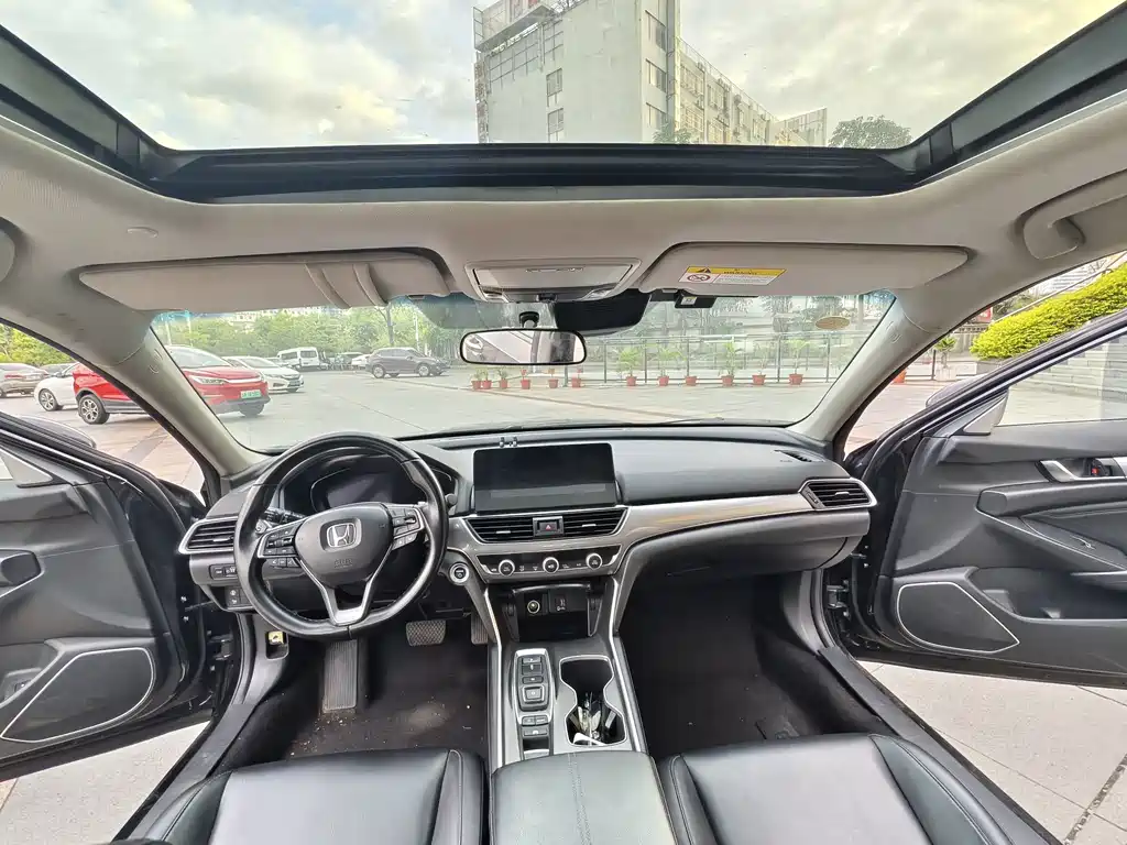 Honda Accord — миниатюра 13