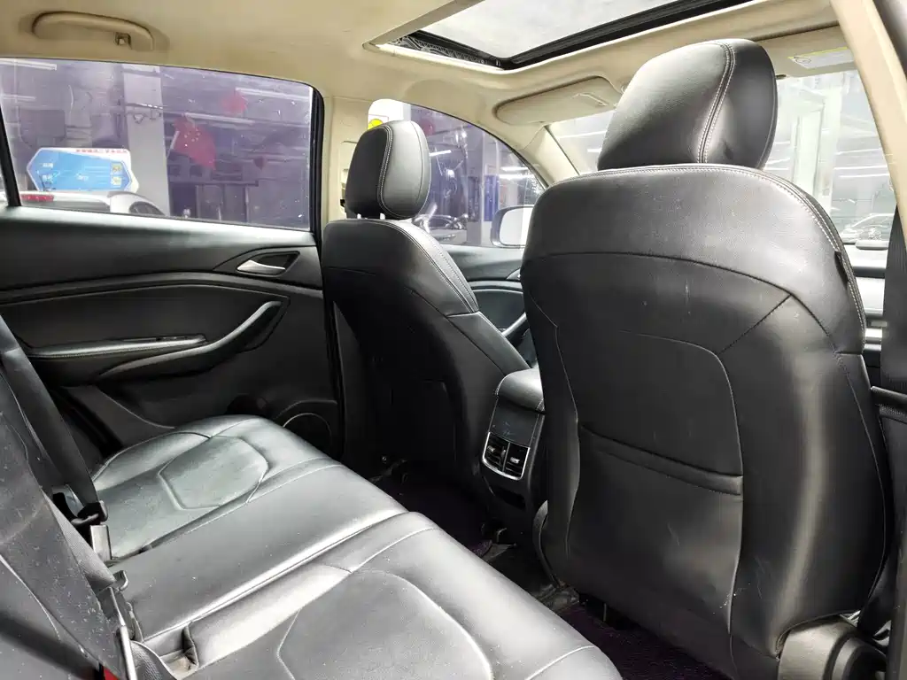 BYD Song — миниатюра 10