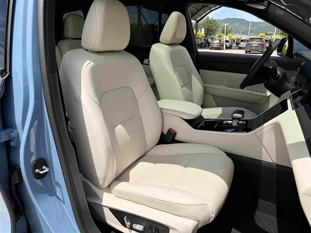 Li Auto ONE 2021 6 мест