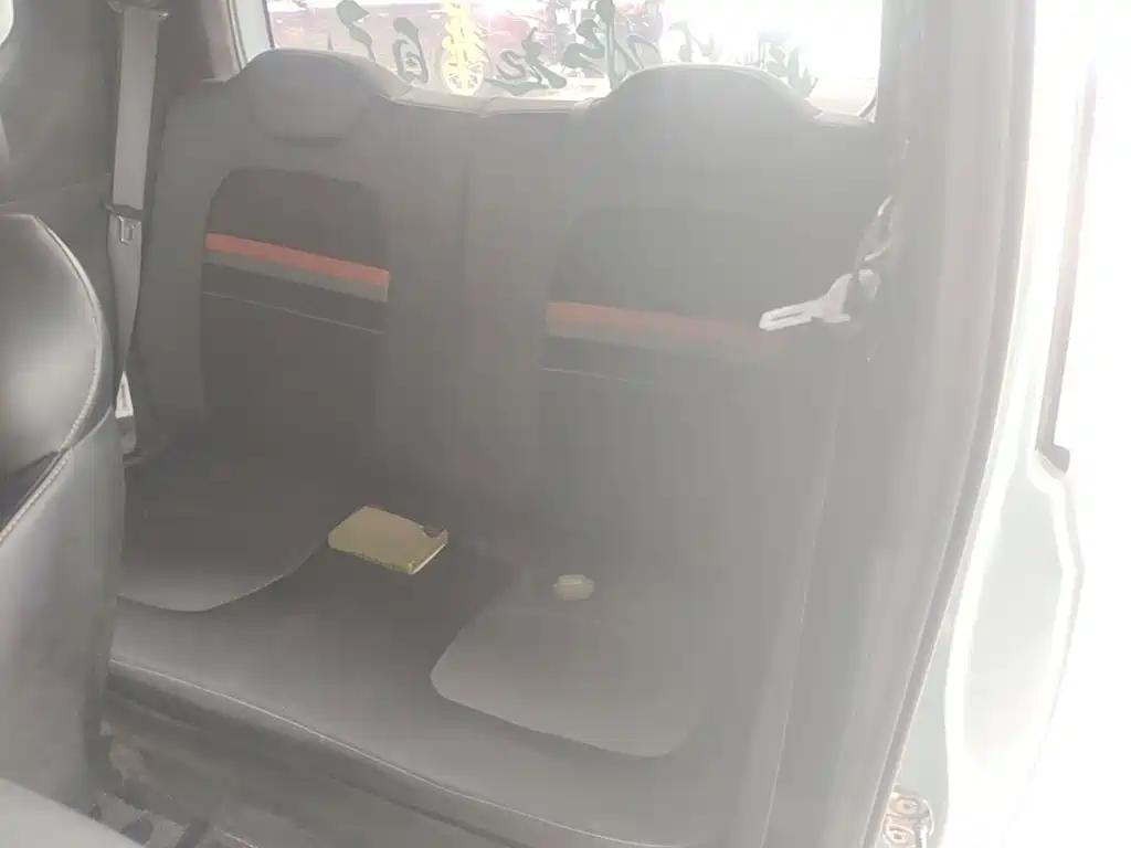 Wuling MINIEV — миниатюра 17