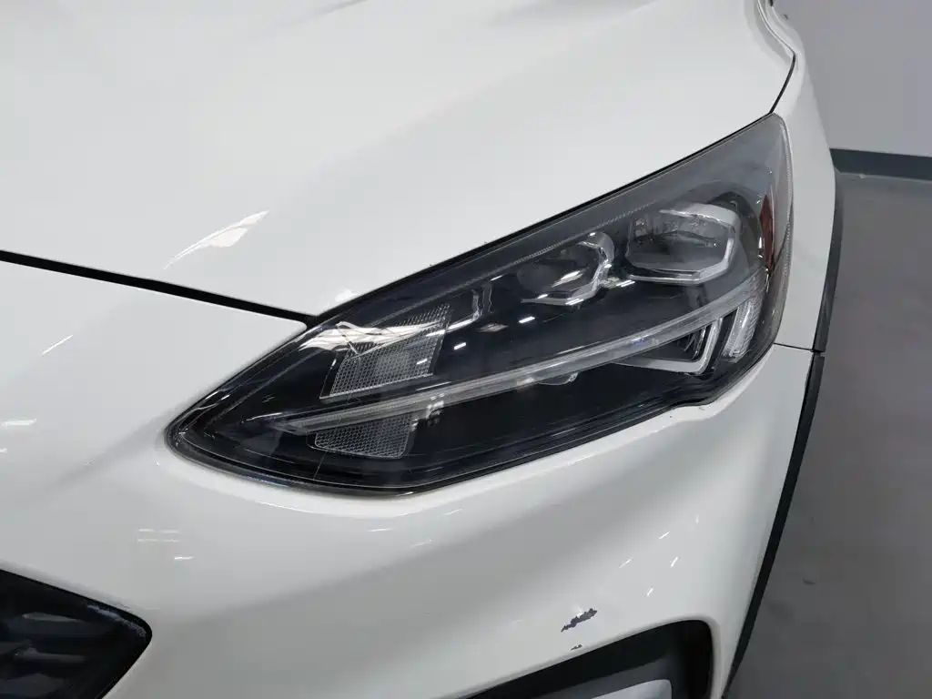 Ford Focus Active — миниатюра 7