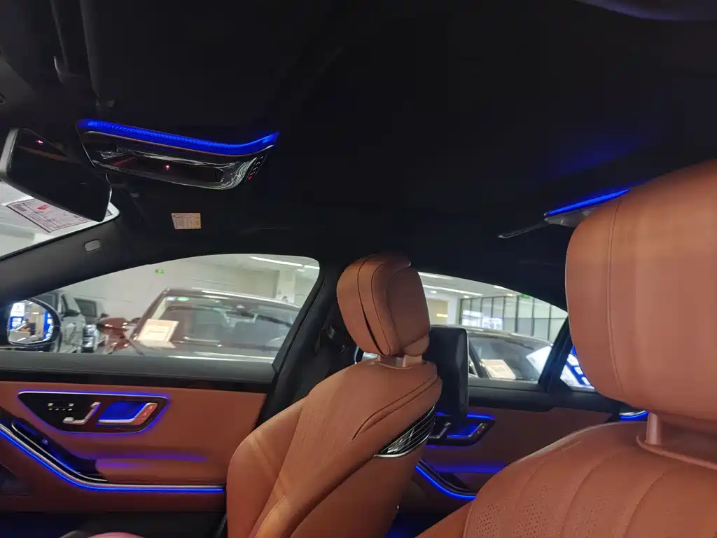 Mercedes-Benz S-Class — миниатюра 12