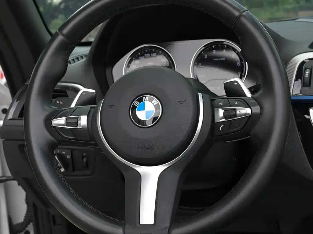 BMW 2 Series (Import) — миниатюра 8