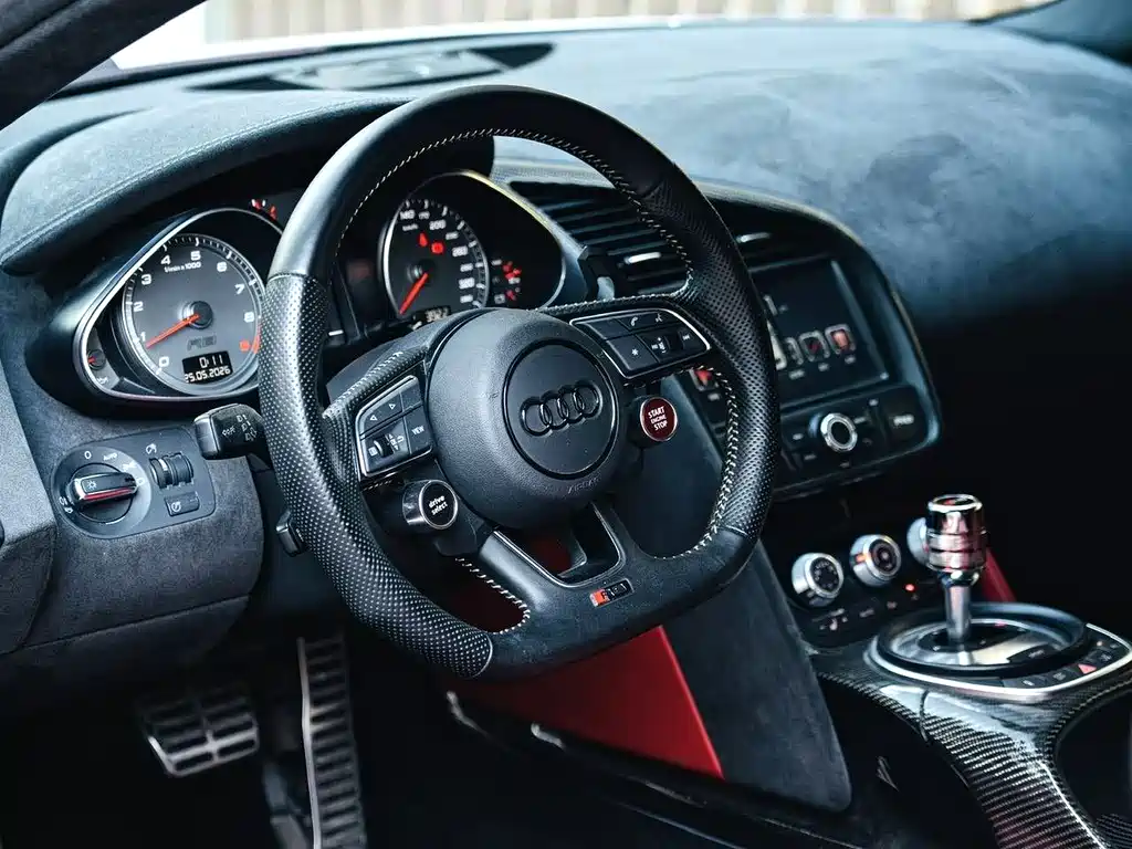 Audi R8 — миниатюра 6