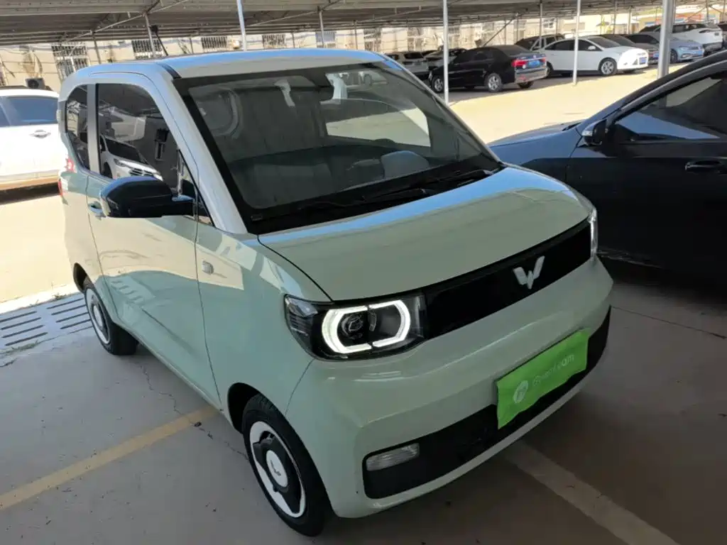 Wuling MINIEV — миниатюра 4