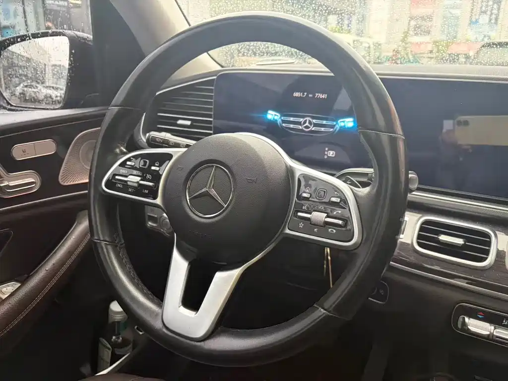 Mercedes-Benz GLE (Import) — миниатюра 9