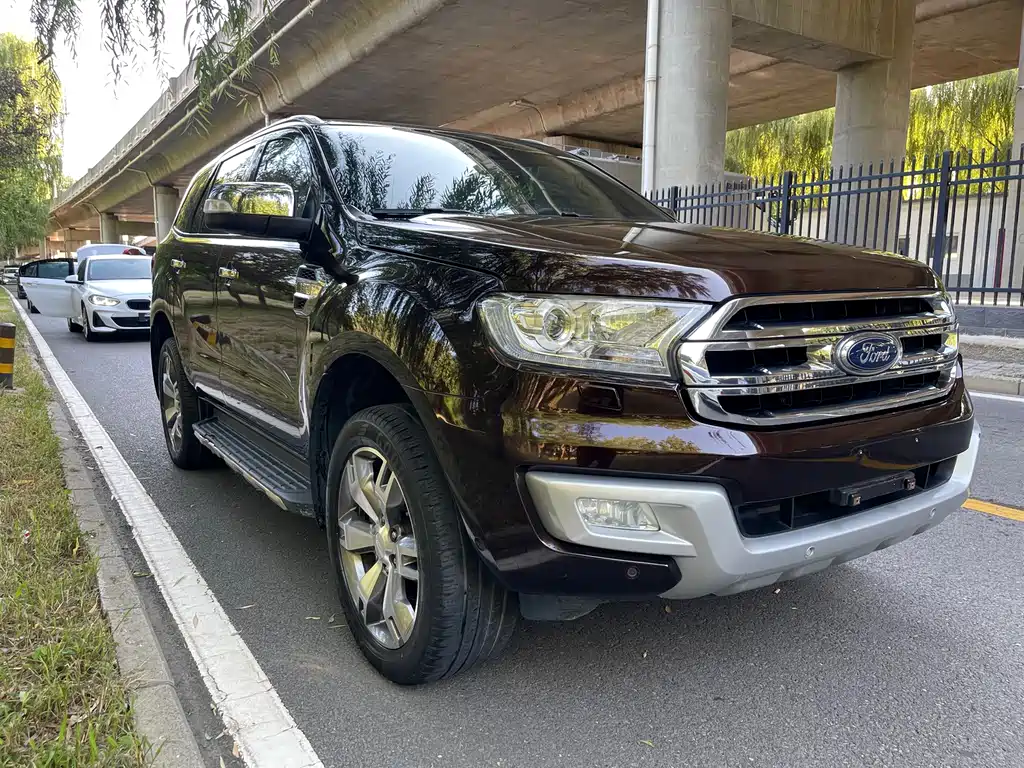 Ford Everest — миниатюра 4