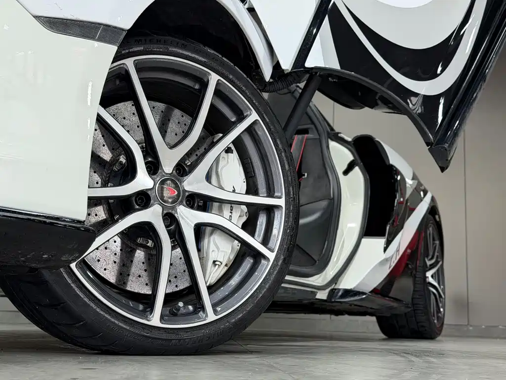 McLaren 570 — миниатюра 6