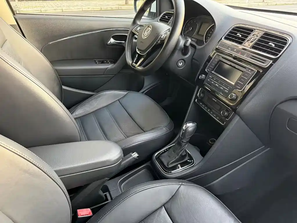 Volkswagen Polo — миниатюра 3