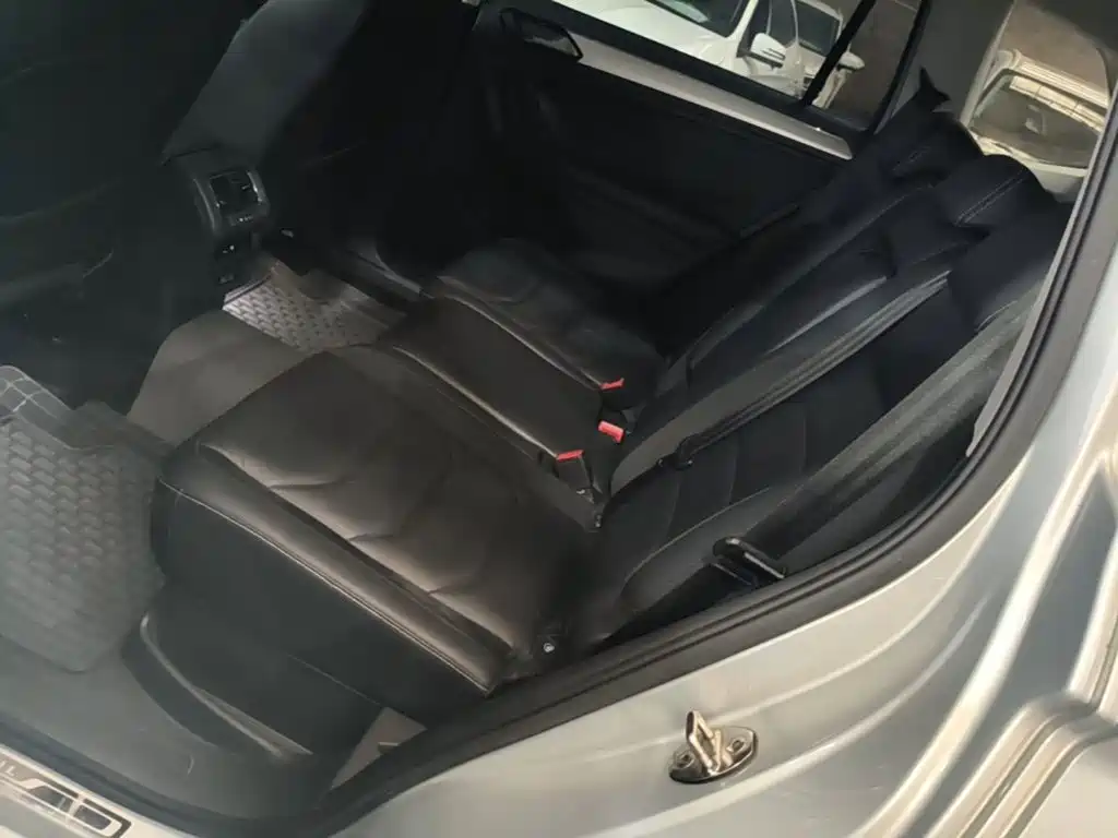 Volkswagen Tiguan L — миниатюра 17