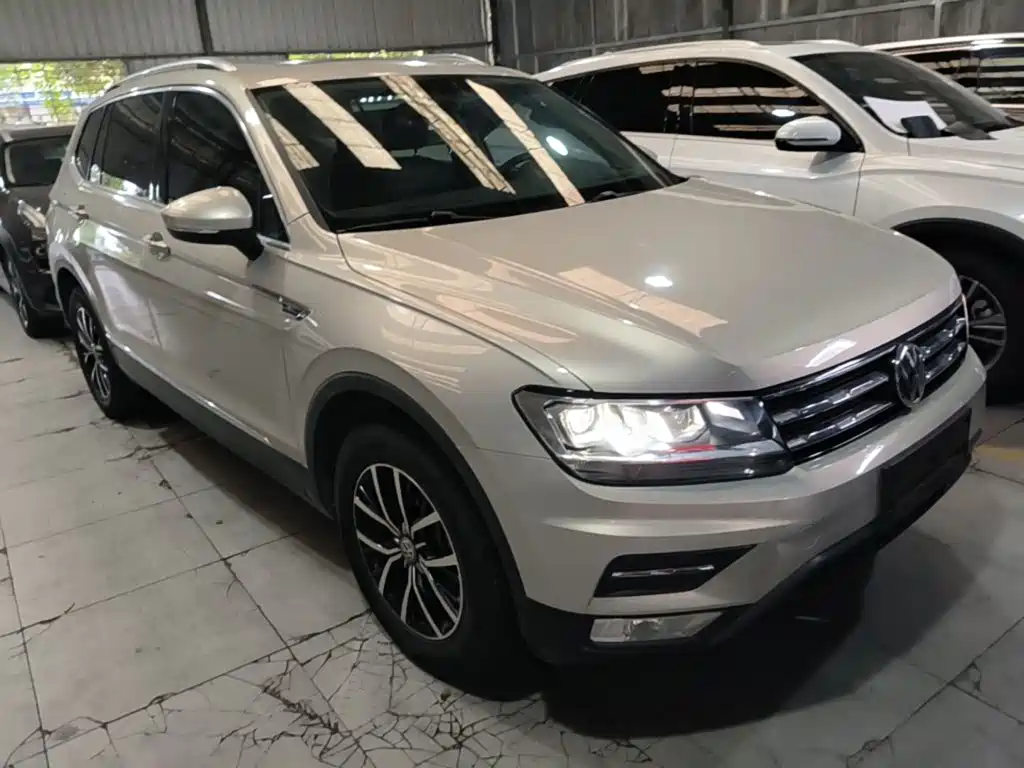 Volkswagen Tiguan L — миниатюра 4