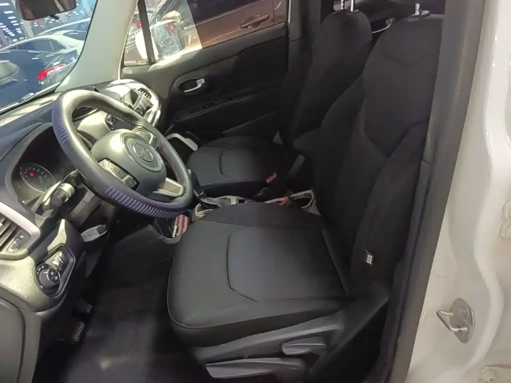 Jeep Renegade — миниатюра 15
