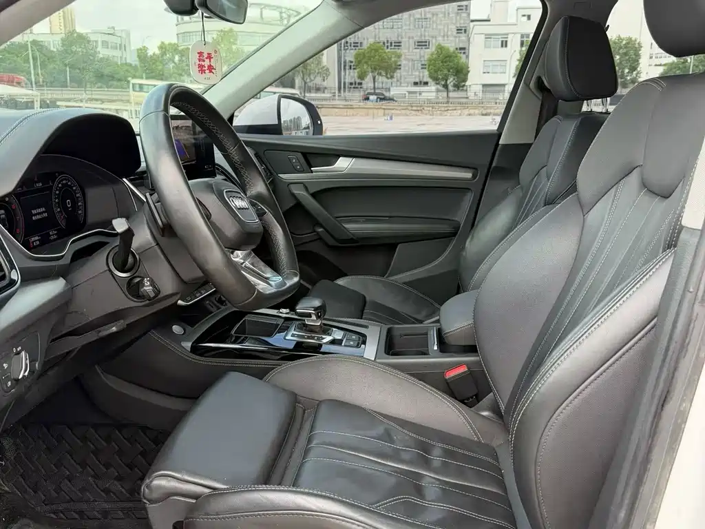 Audi Q5L — миниатюра 4