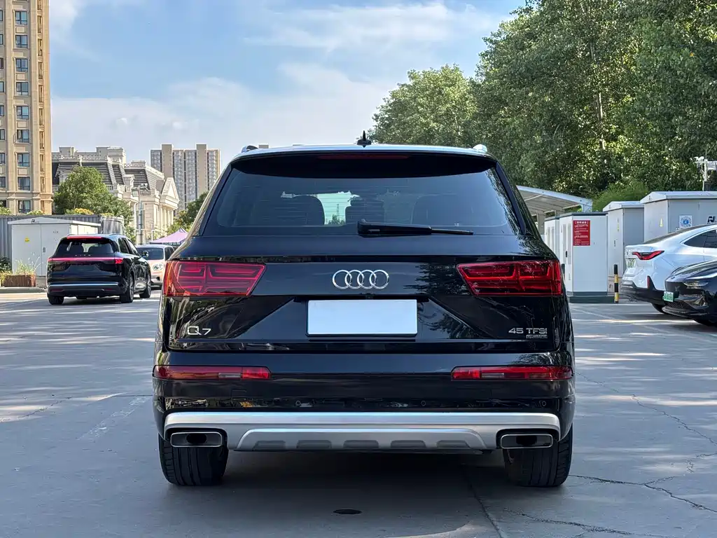 Audi Q7 2019 45 TFSI Comfort