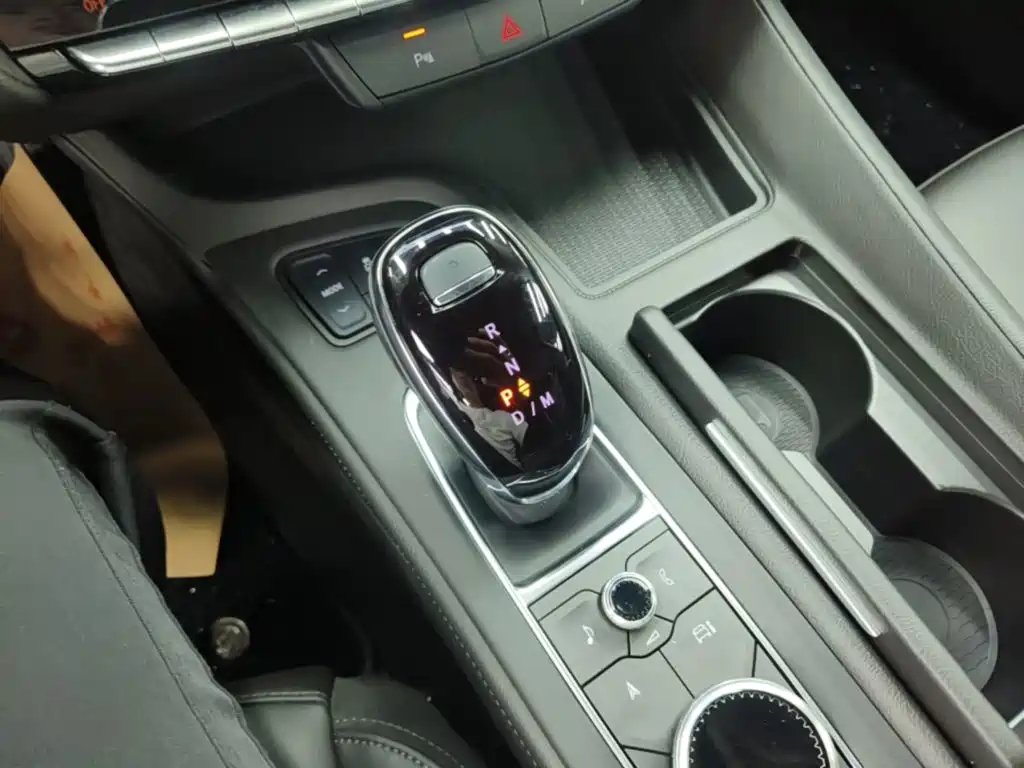 Cadillac CT5 — миниатюра 14