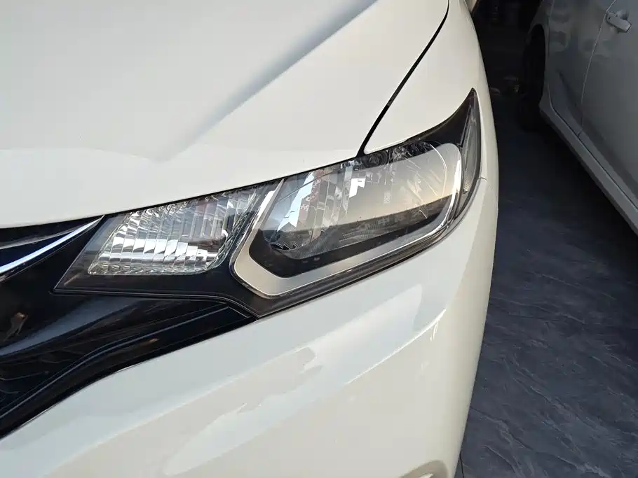 Honda Fit — миниатюра 5