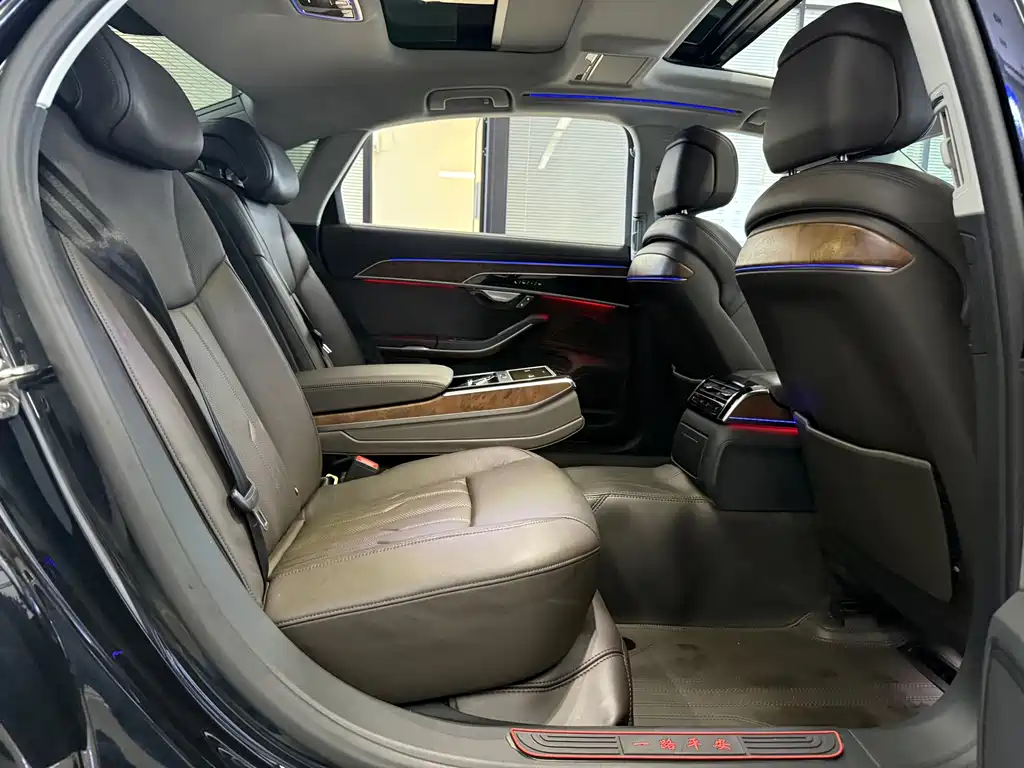 Audi A8 — миниатюра 10