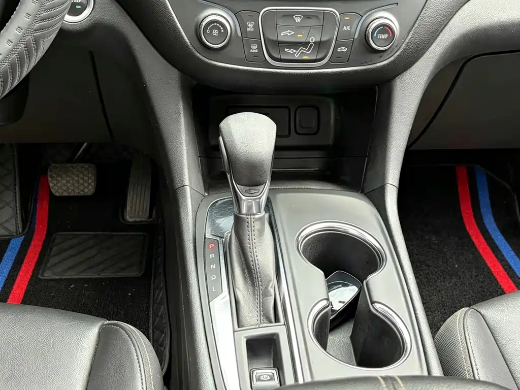 Chevrolet Equinox — миниатюра 21