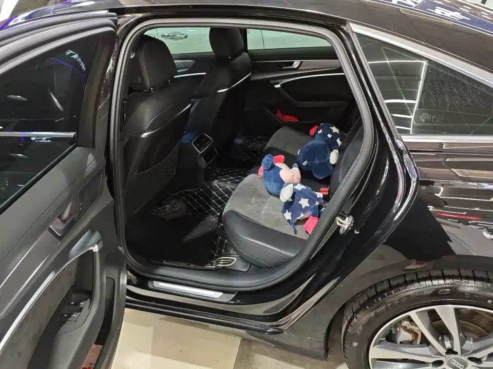 Audi A6L — миниатюра 5