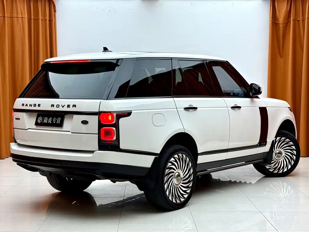 Land Rover Range Rover — миниатюра 4