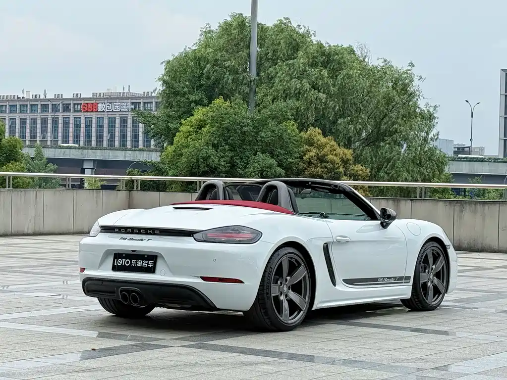 Porsche 718 2019 Boxster T 2.0T