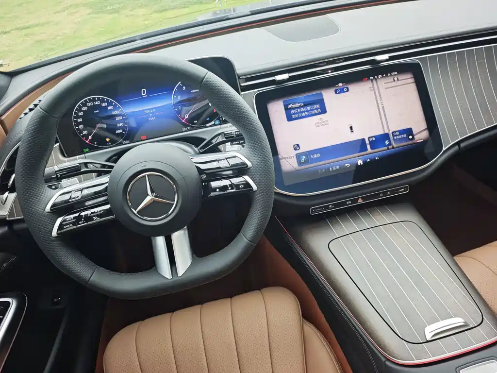 Mercedes-Benz E-Class — миниатюра 14