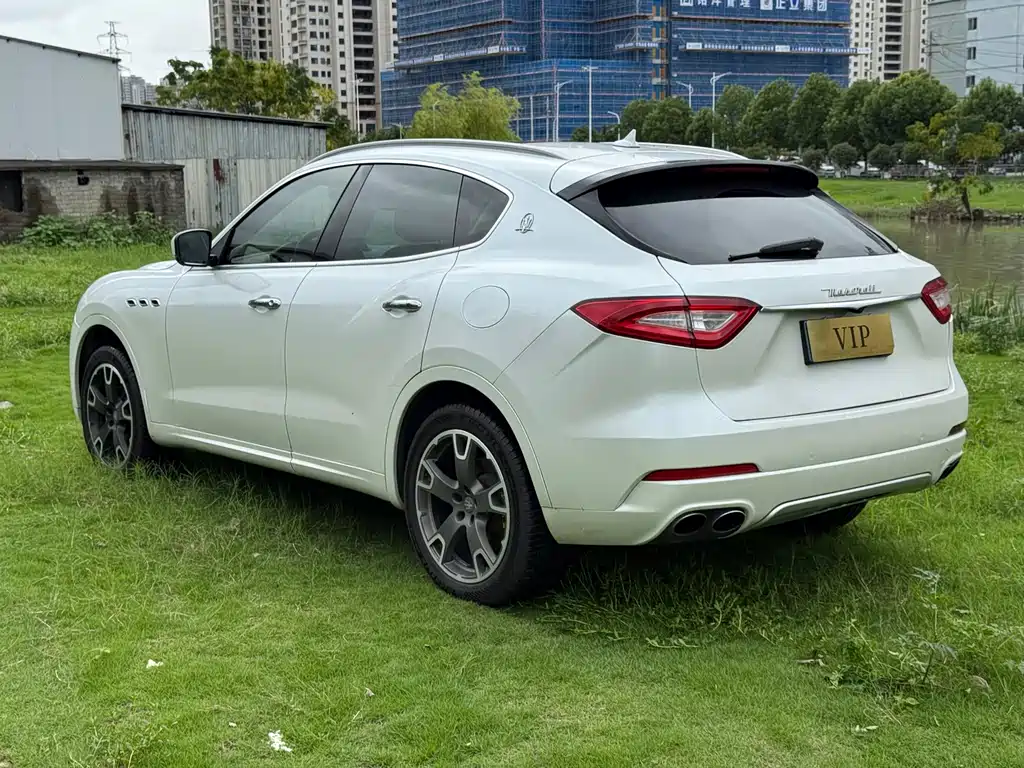 Maserati Levante — миниатюра 6