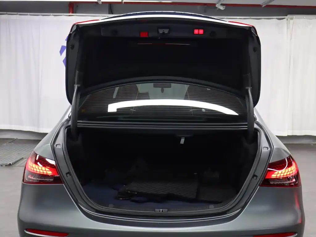 Mercedes-Benz E-Class AMG — миниатюра 27