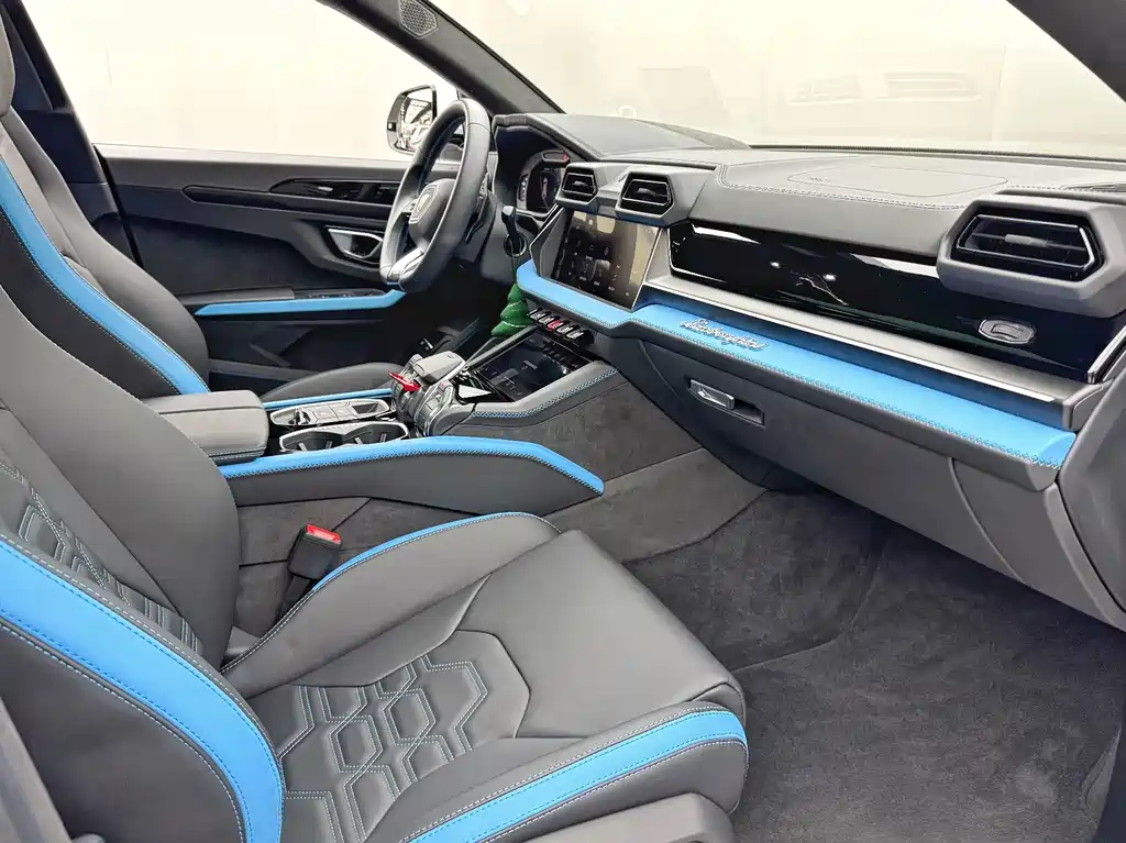 Lamborghini Urus SE — миниатюра 4