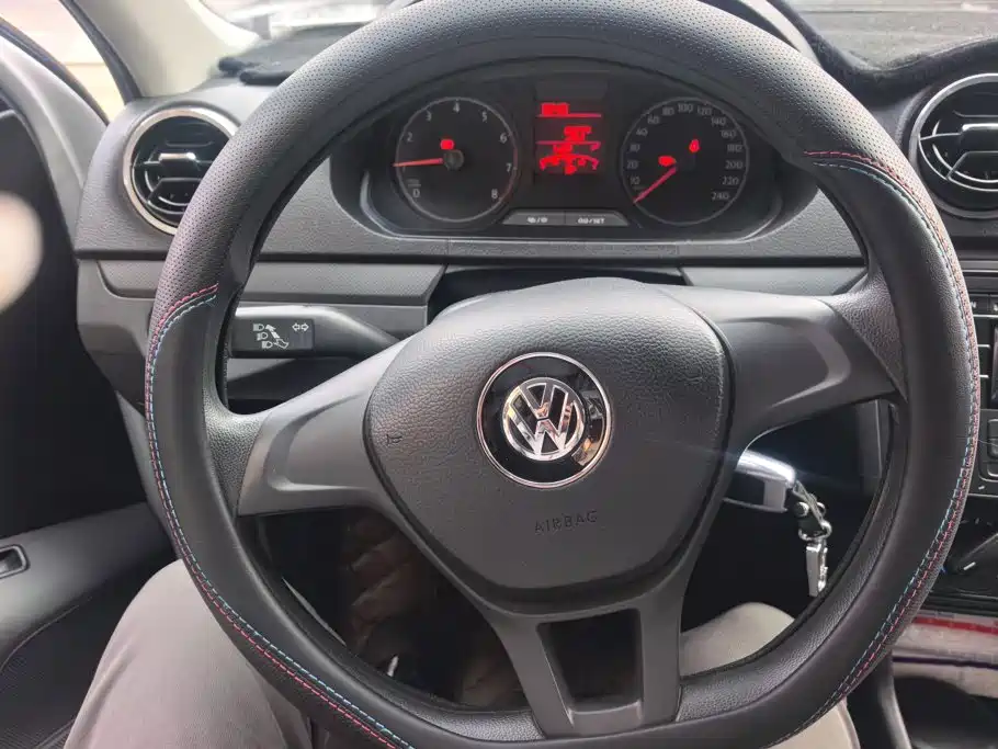 Volkswagen Jetta — миниатюра 15