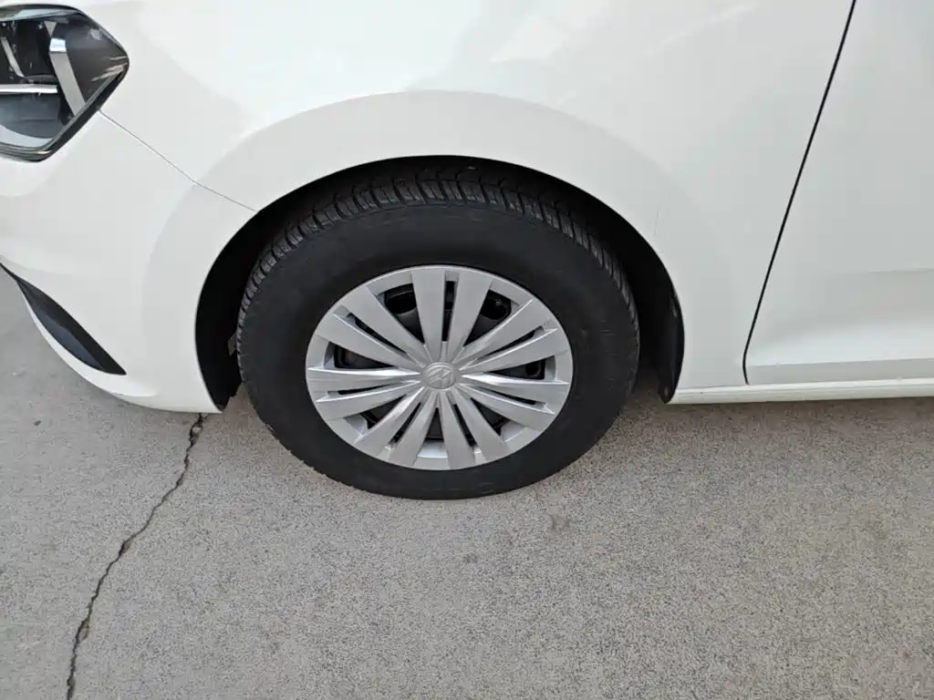 Volkswagen Santana — миниатюра 23