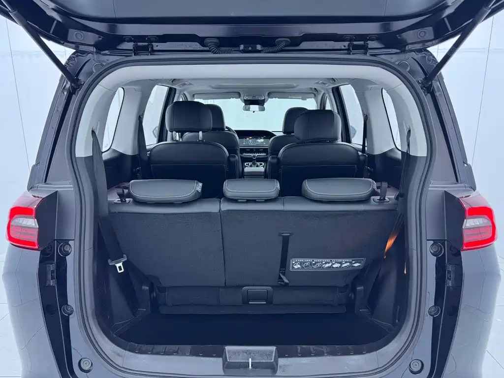 GAC Motor Trumpchi M6 — миниатюра 16