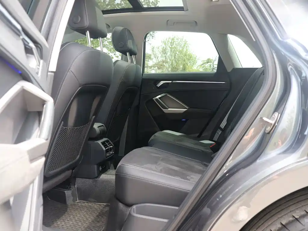 Audi Q3 — миниатюра 10