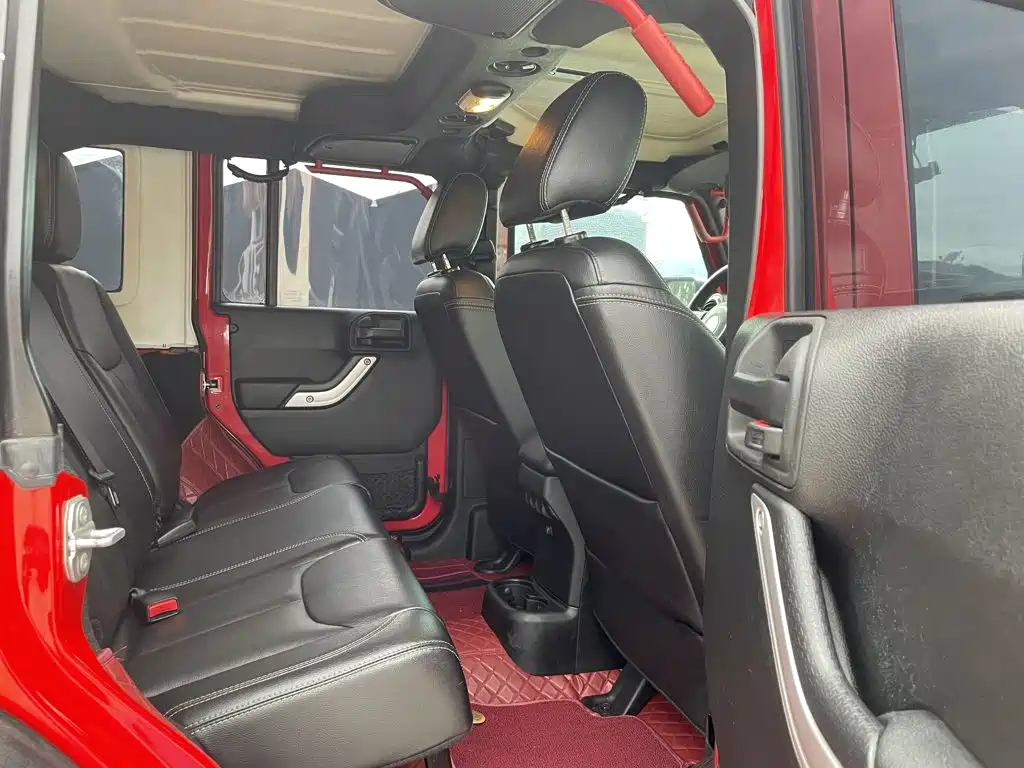 Jeep Wrangler — миниатюра 16