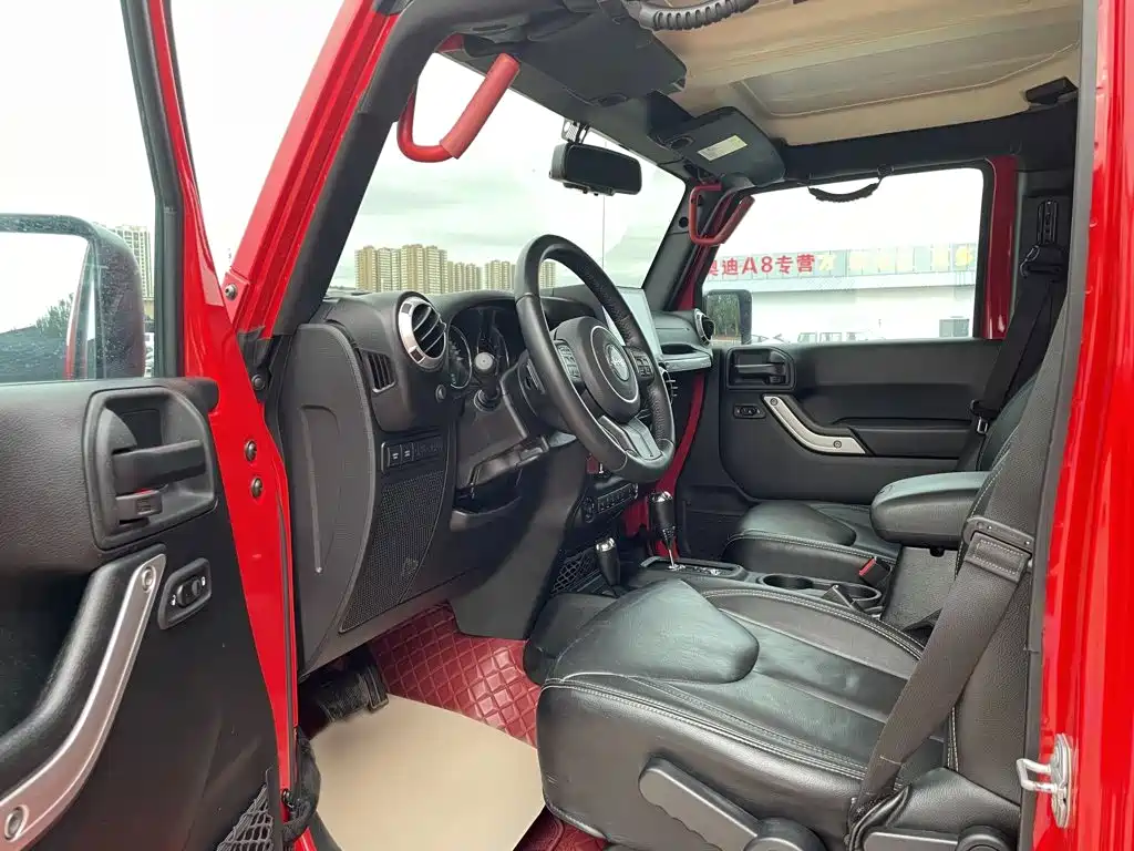 Jeep Wrangler — миниатюра 12