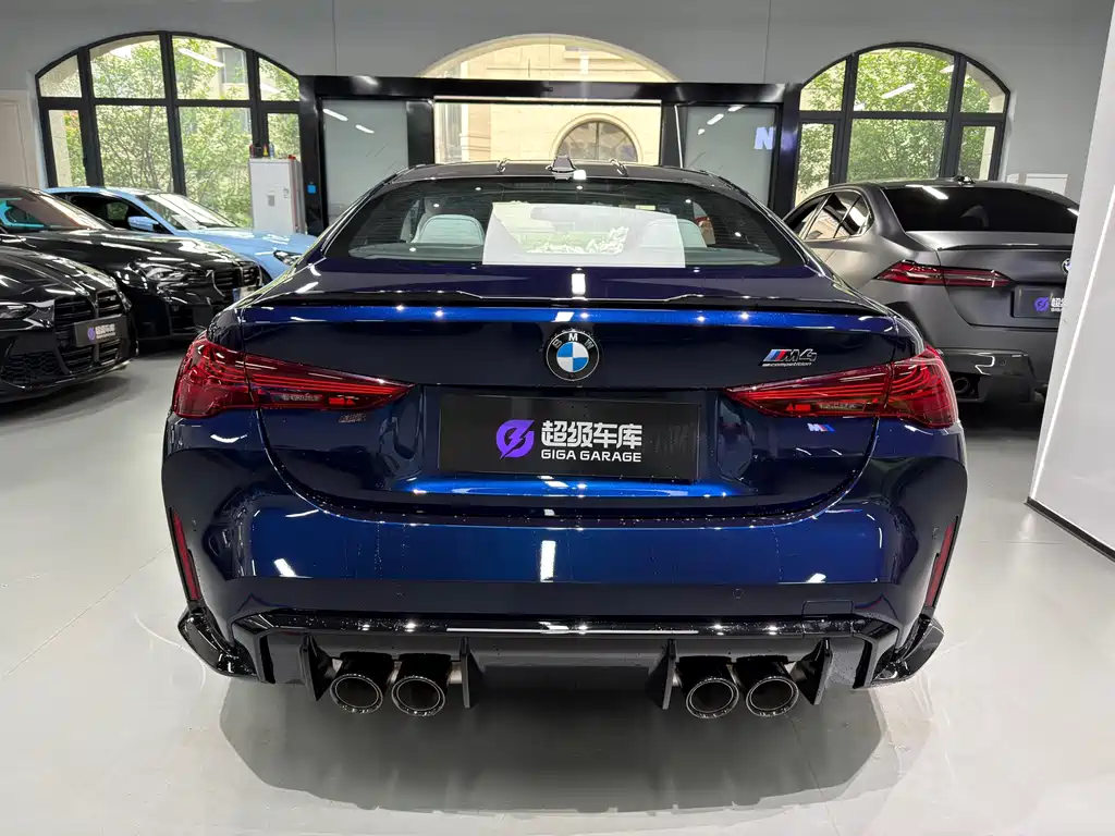 BMW M4 2024 M4 M xDrive