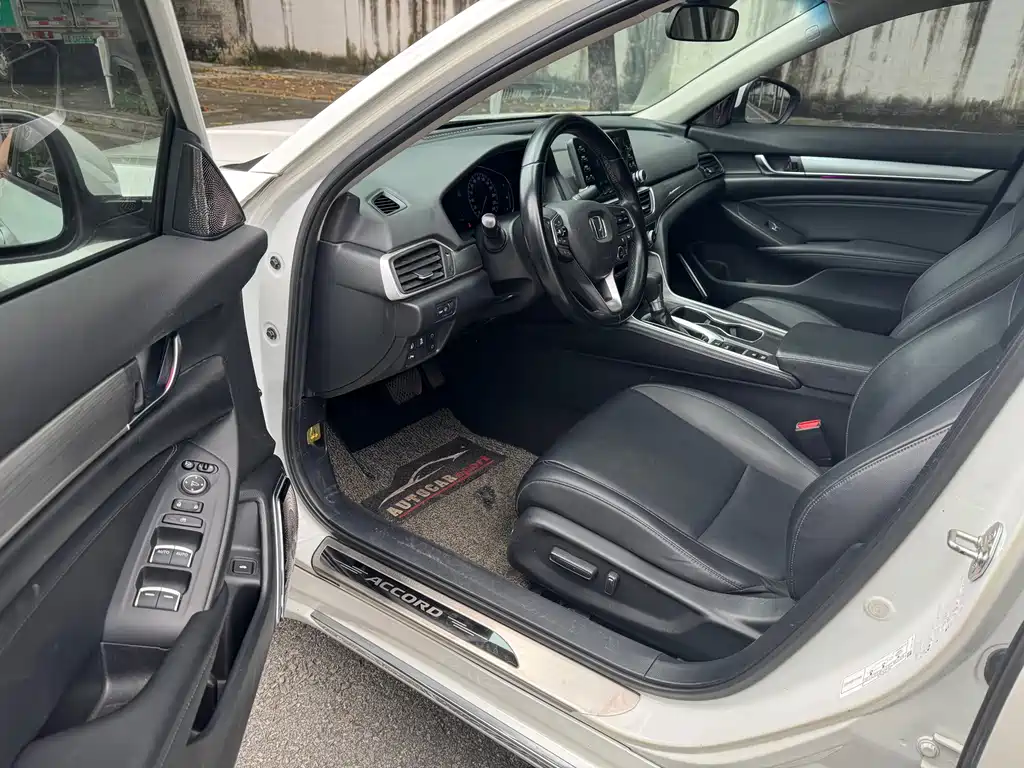 Honda Accord — миниатюра 5