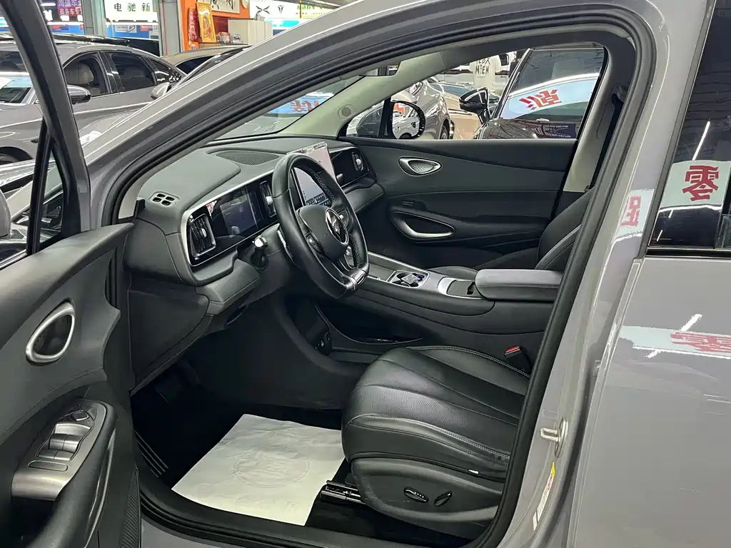 BYD Sealion 05 EV — миниатюра 7