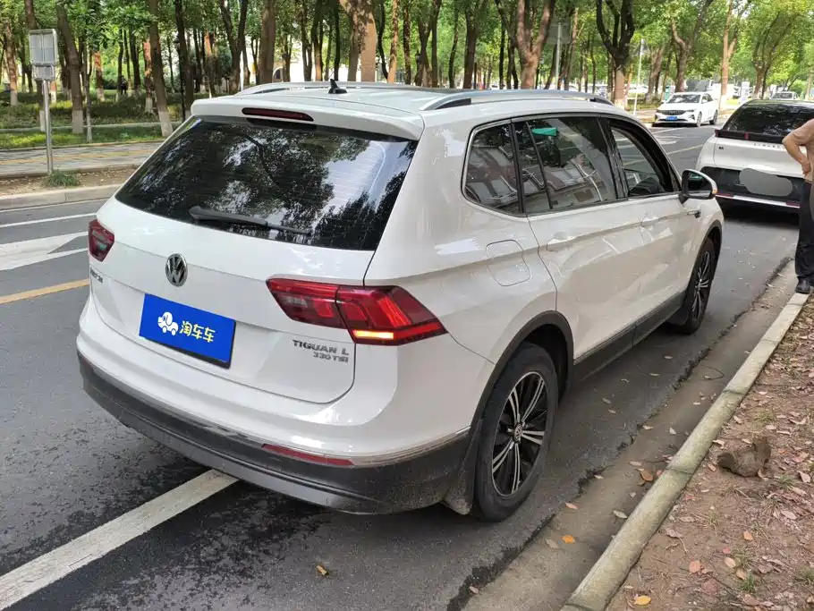 Volkswagen Tiguan L — миниатюра 3