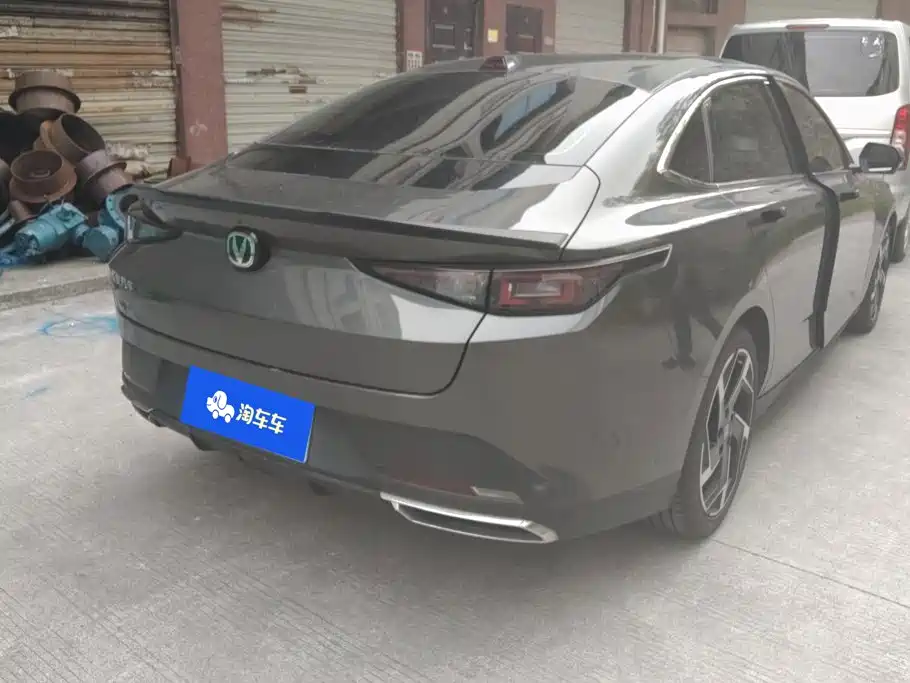 Changan Yida — миниатюра 3