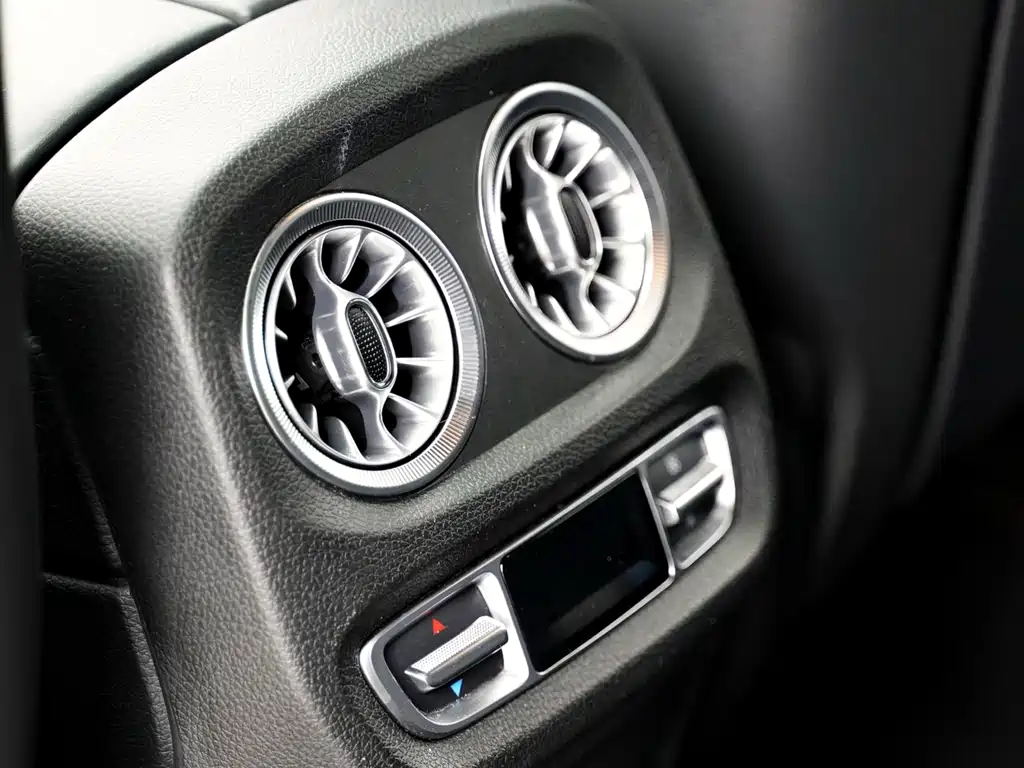 Mercedes-Benz G-Class — миниатюра 10