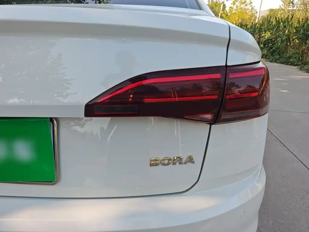 Volkswagen Bora — миниатюра 8