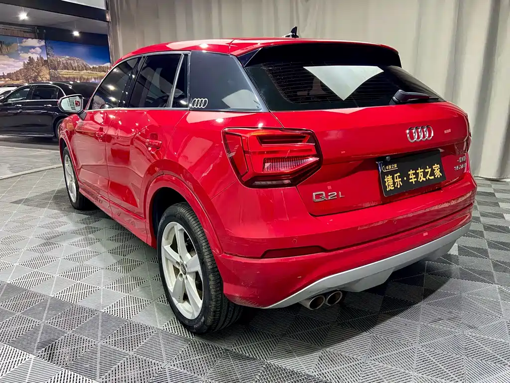 Audi Q2L — миниатюра 5