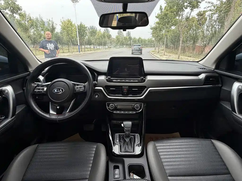 Kia Sportage — миниатюра 11