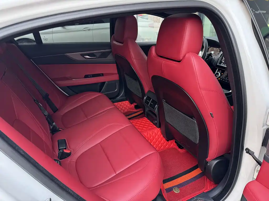 Jaguar XEL — миниатюра 18