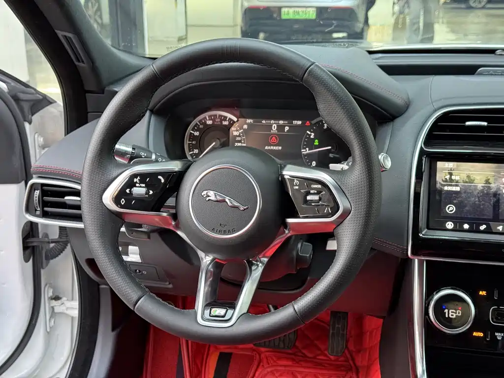 Jaguar XEL — миниатюра 14