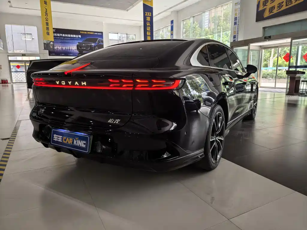 Voyah Passion 2024 PHEV Flagship